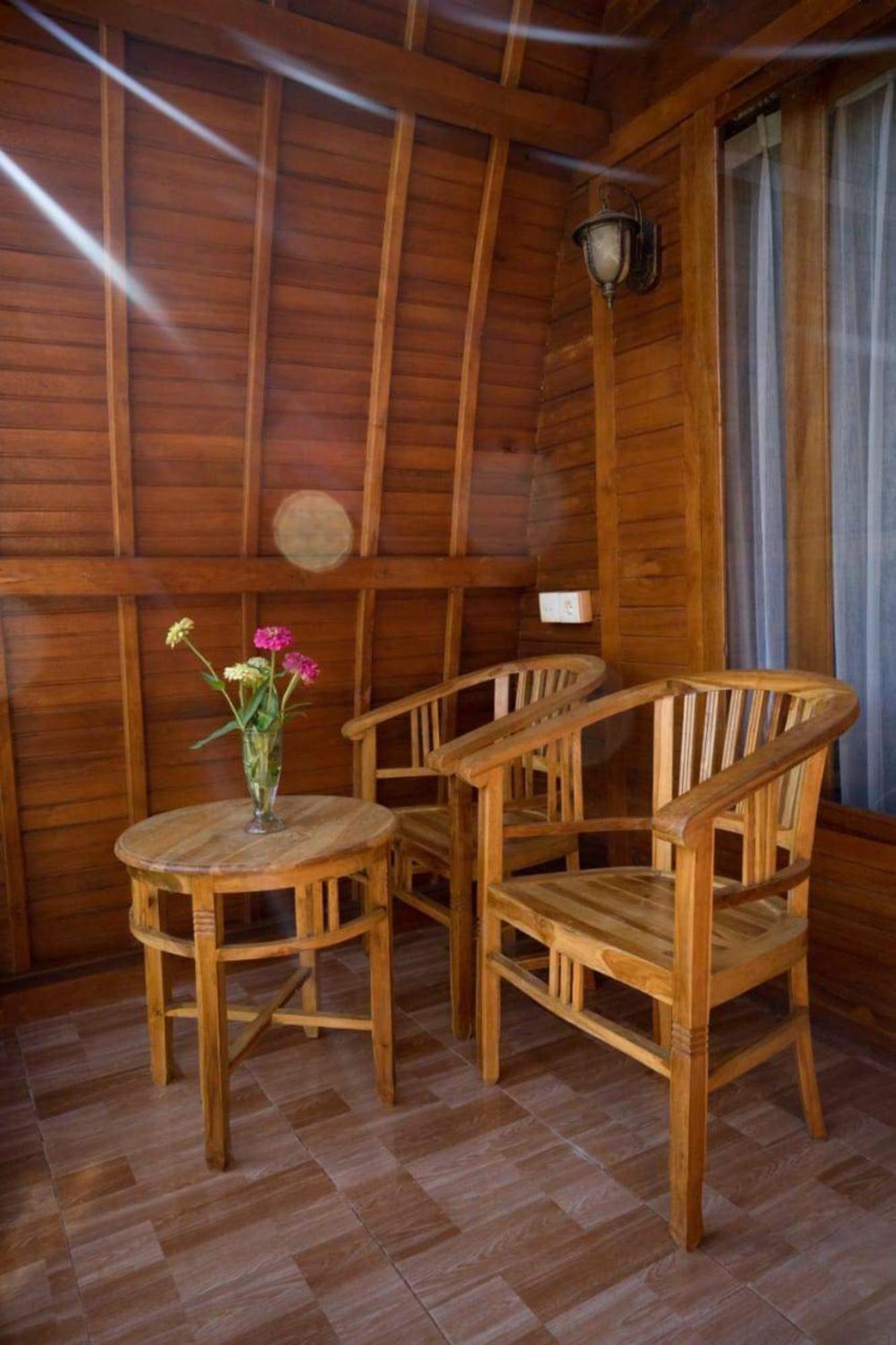 The Peace Arta Bungalow Batununggul Exterior foto