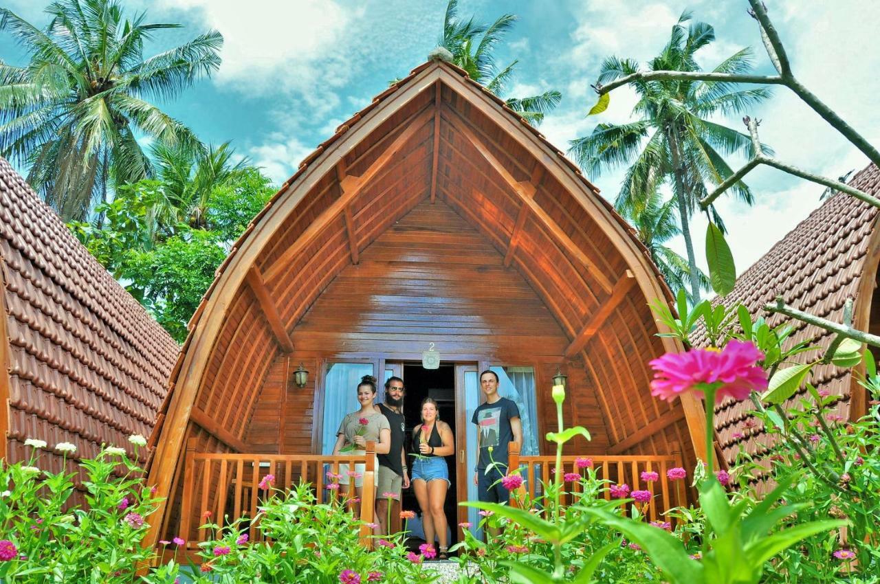 The Peace Arta Bungalow Batununggul Exterior foto
